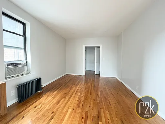 Rented by Realty 2000 Corp | media 21