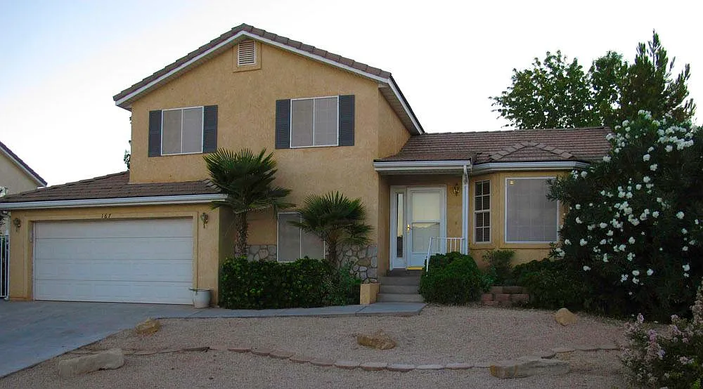 5 bed, 2215 sqft, $2,750 — Photo 1