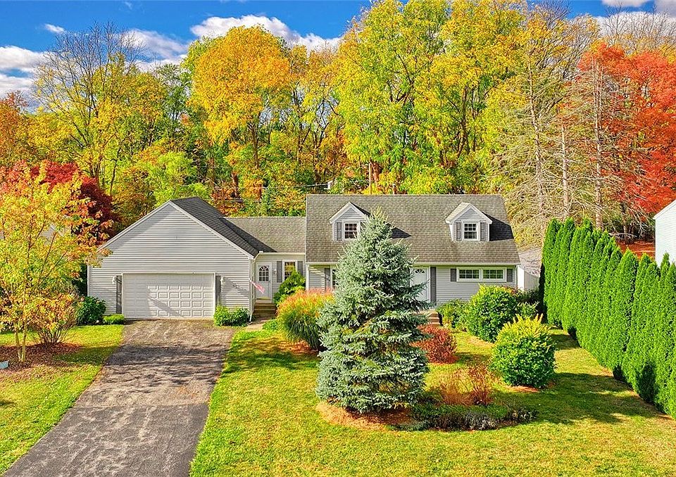 1st image of 55 Sunnyside Ln