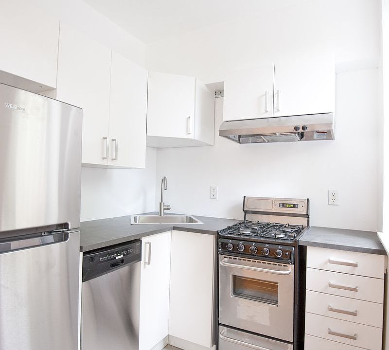 2nd image of 20 Prospect Pl #3