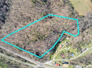 C C Hollow Way, Newport, TN 37821