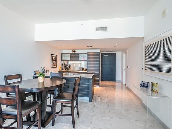 2nd image of 200 Biscayne Blvd Unit 4412
