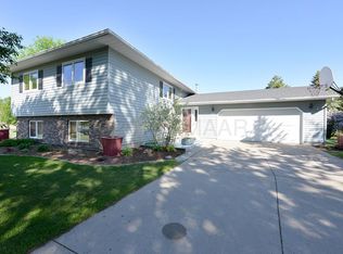 500 35th Ave S, Moorhead, MN 56560