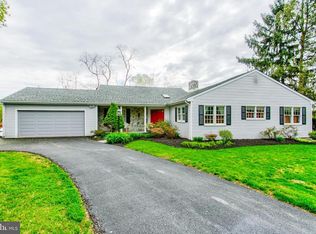 1934 Northbrook Dr, Lancaster, PA 17601