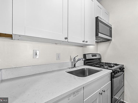 5th image of 1851 Columbia Rd NW APT 401