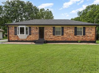 525 Lincoln Dr, Gallatin, TN 37066