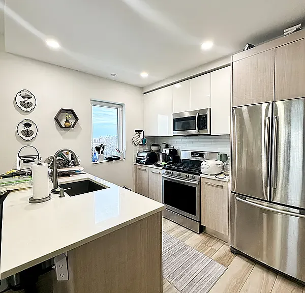 1329 E 13th St #5B — Photo 9
