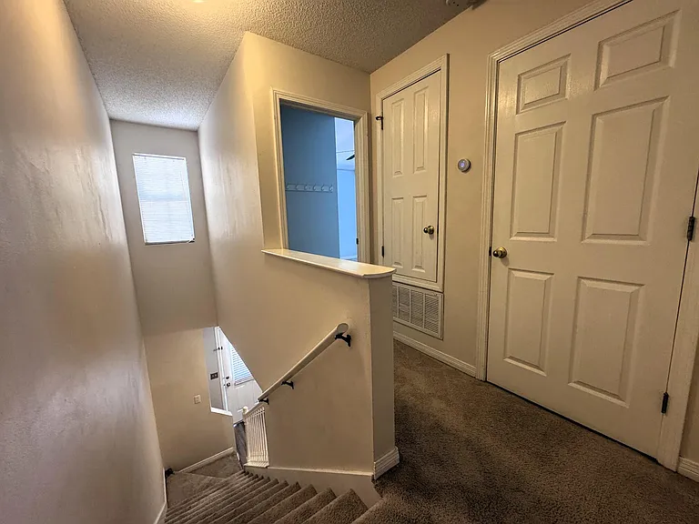 852 Dunwoody Pl — Photo 9