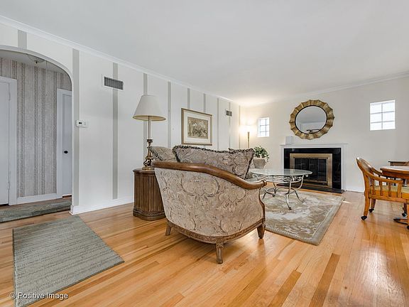 3rd image of 1811 N 73rd Ave