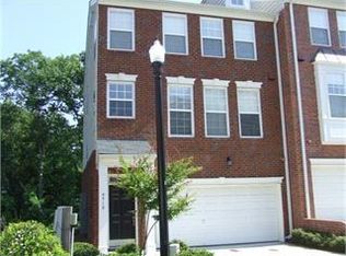 4712 Creekside Villas Way SE, Smyrna, GA