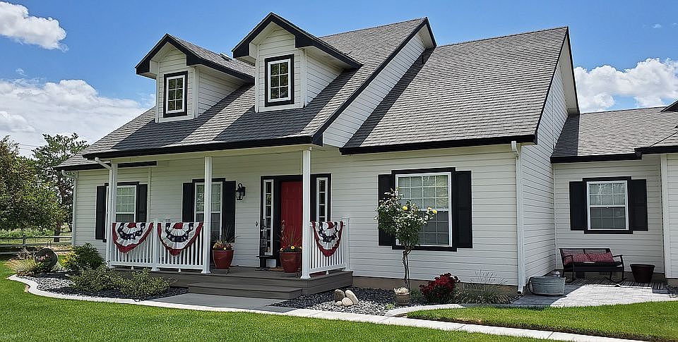 2nd image of 9023 Willow View Dr
