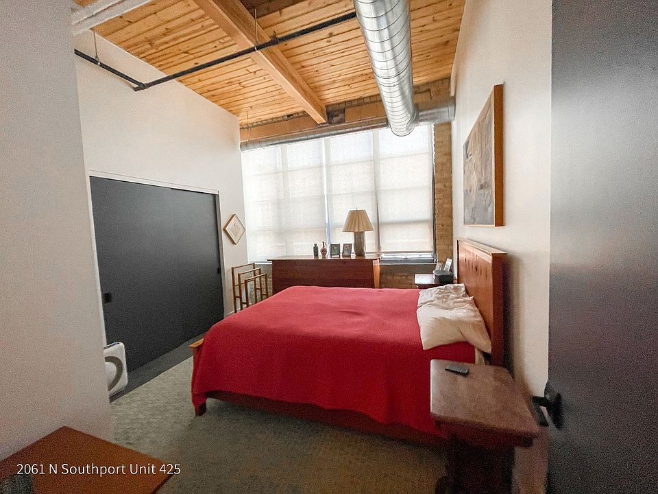 1st image of 2061-71 N Southport Ave #415