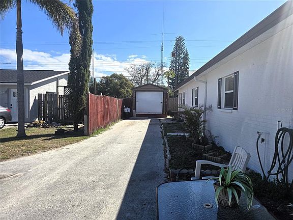 2nd image of 5422 Amy Ln