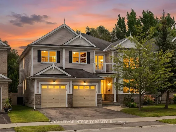 322 Maxwell Bridge Rd, Ottawa, ON K2W 0A5