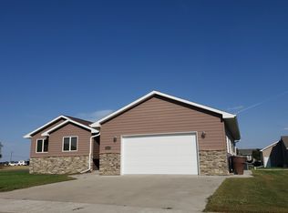 200 Christine St, Mitchell, SD 57301