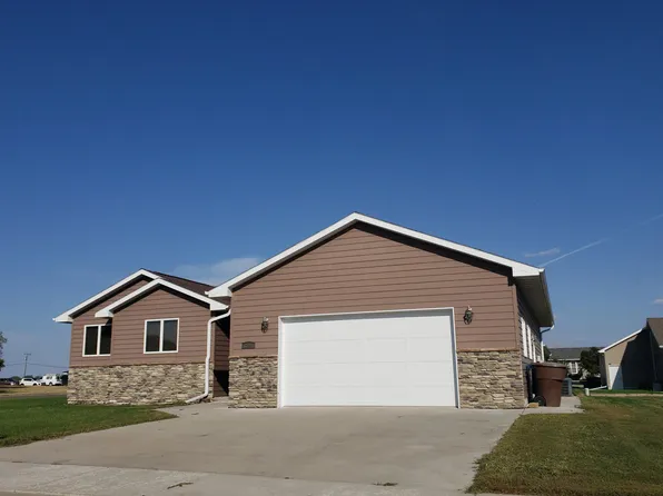 200 Christine St, Mitchell, SD 57301