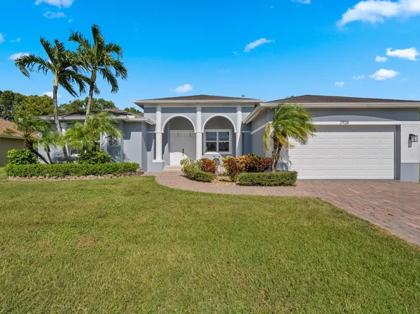 2926 Dovedale Ct, Wellington, FL 33414