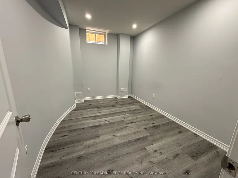 11 Northern Breeze Cres #LOWER — Photo 10