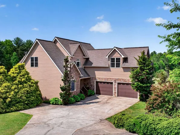 100 Pond Overlook Ln, Morganton, GA 30560