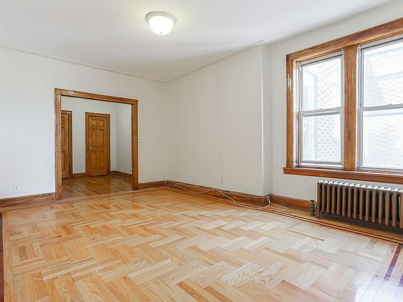 4th image of 4804 48th St #1