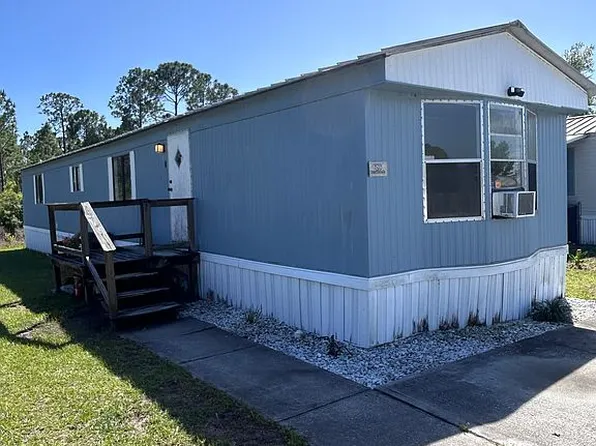 686 Emerald Lake Dr, Cocoa, FL 32926