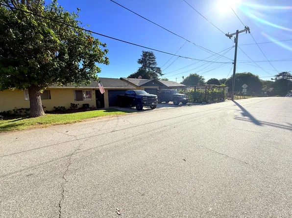 50 E Portal St, Oak View, CA 93022