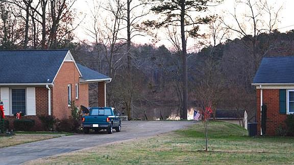 3rd image of 107 Shore Dr