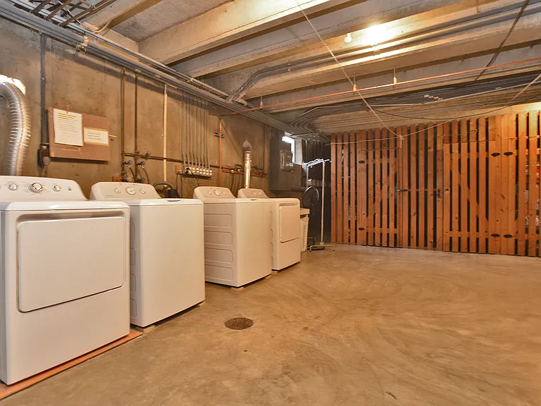 7024 Southland Ave #B — Photo 29