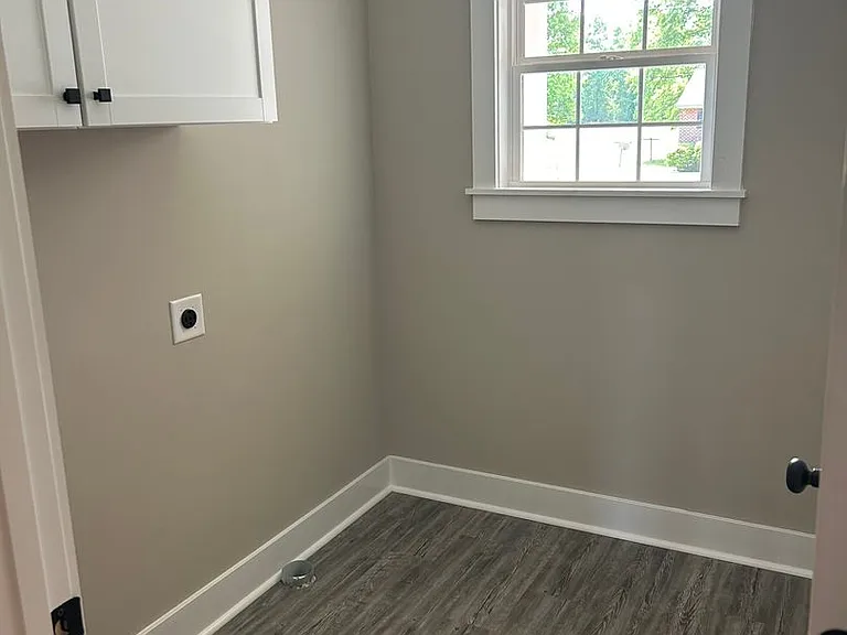 100 Nora Ln — Photo 24