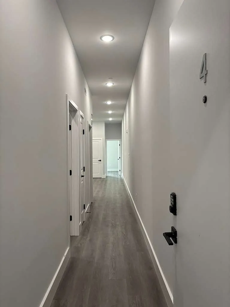 2 bed, 750 sqft, $1,875 — Photo 2