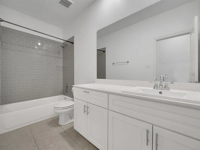 438 Camille Xing — Photo 25