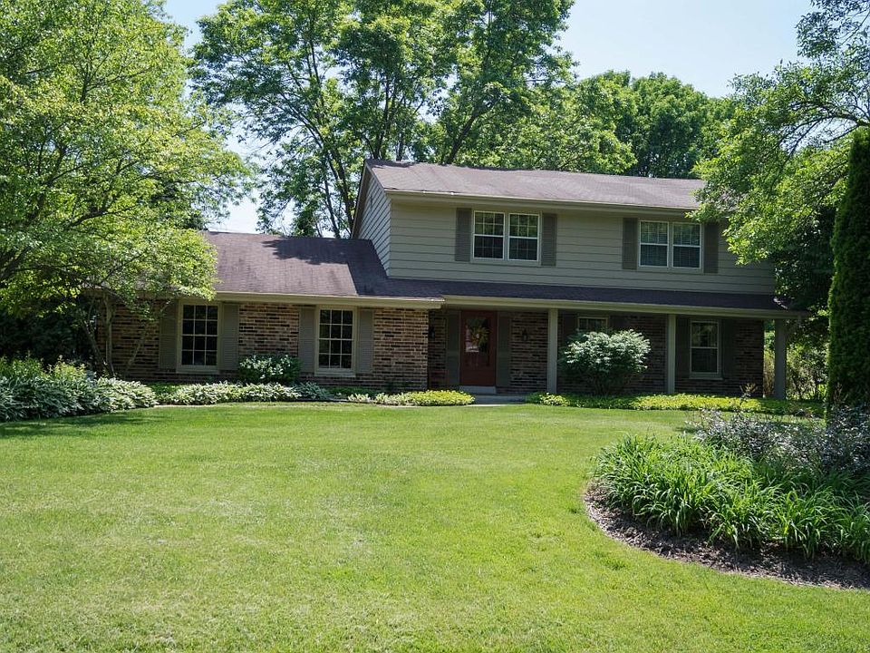 1st image of 9251 N Waverly Dr