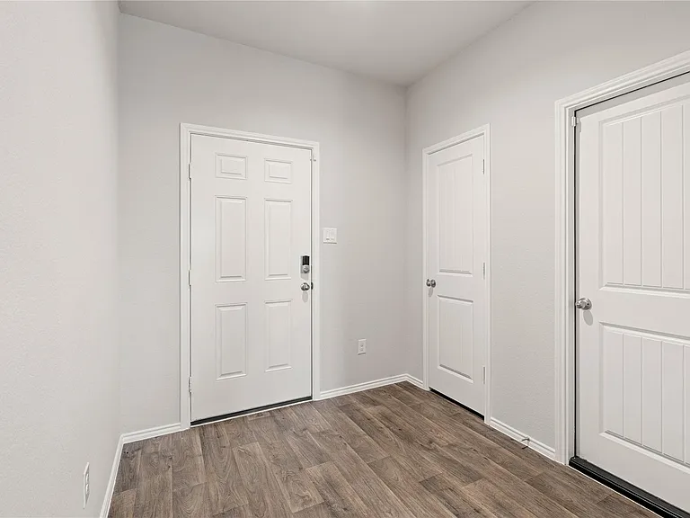 6414 Clyde Arbor Dr — Photo 6