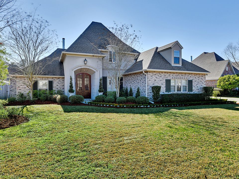 2nd image of 56 Robyn Pl