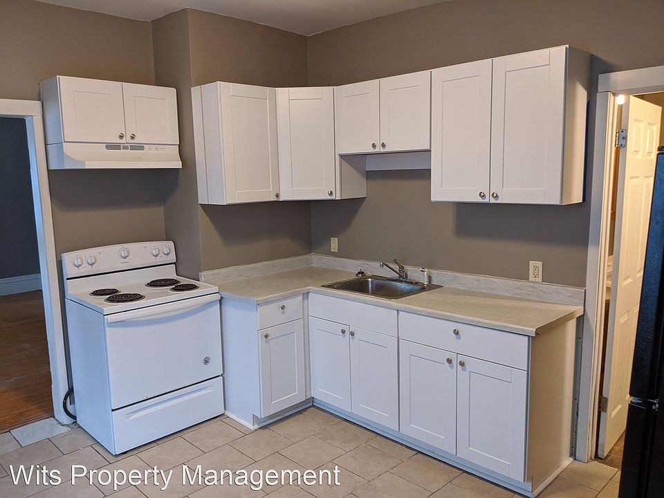 1st image of 1165 Bush Ave #1