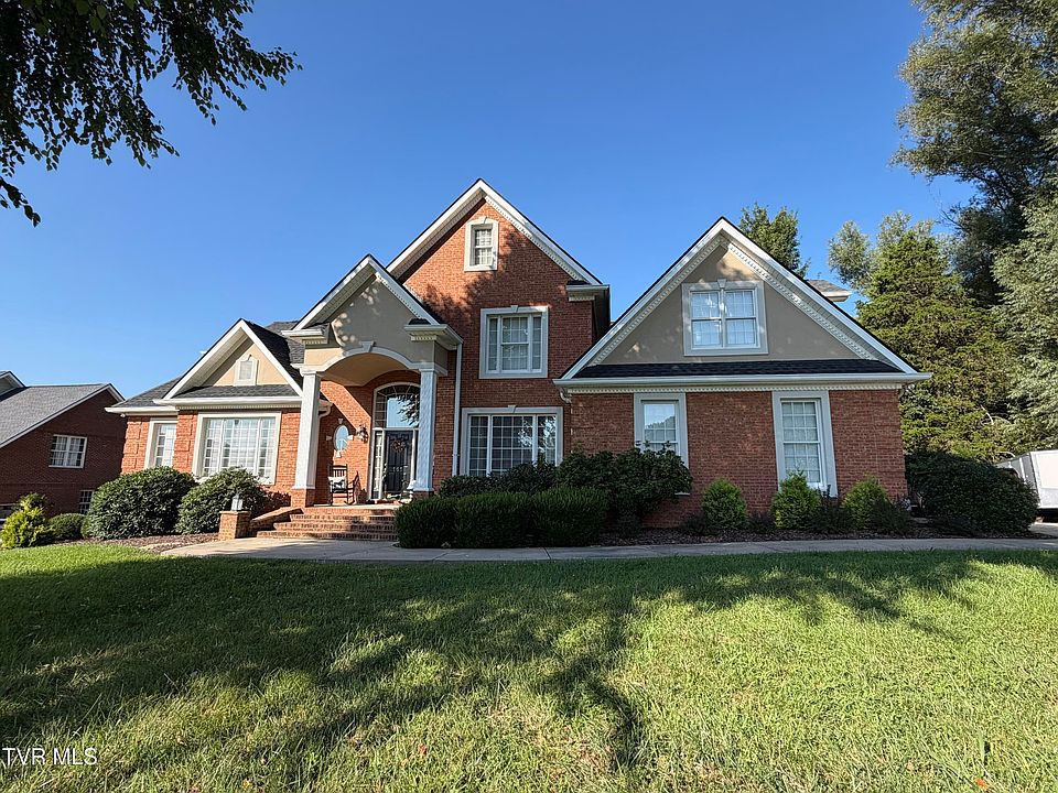 1st image of 161 Golf Ridge Dr