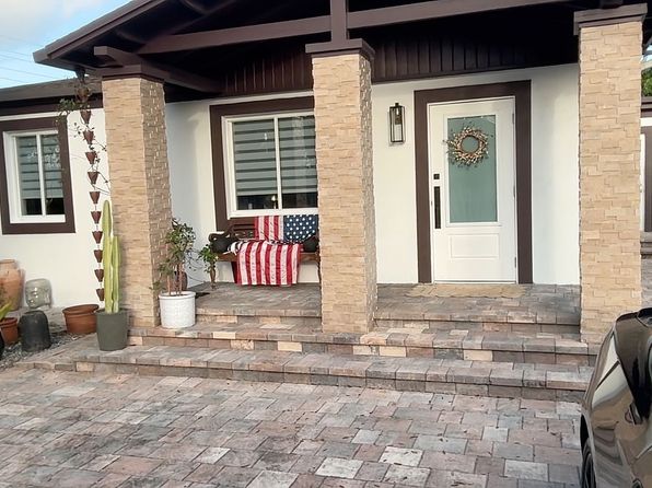 310 SW 65th Ave