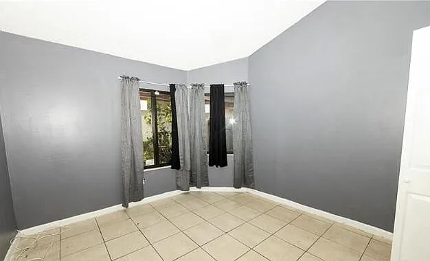 915 Buttonwood Ave — Photo 8