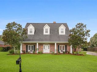 39 Rosedown Dr, Destrehan, LA 70047