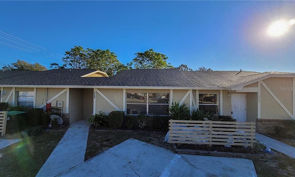 1st image of 1073 Woodman Way