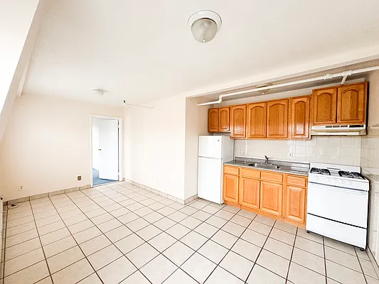 Rented by Pear NYC LLC | media 21