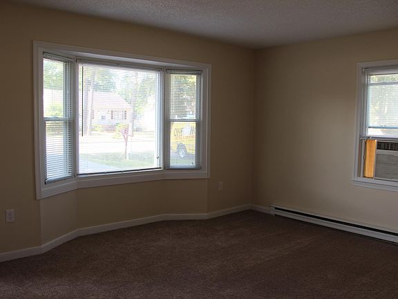 2nd image of 5808 Yates Ln