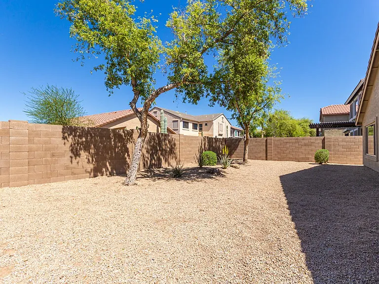 1238 W Dana Dr — Photo 41