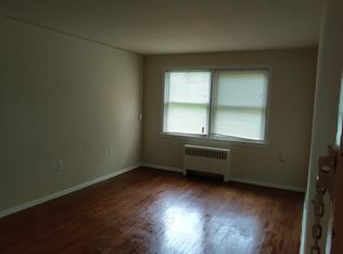 1006 Quebec Ter APT 301, Silver Spring, MD 20903