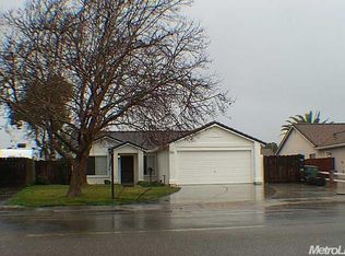 377 S Maag Ave, Oakdale, CA
