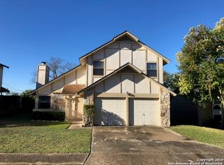 13101 Ryden Dr, Live Oak, TX 78233