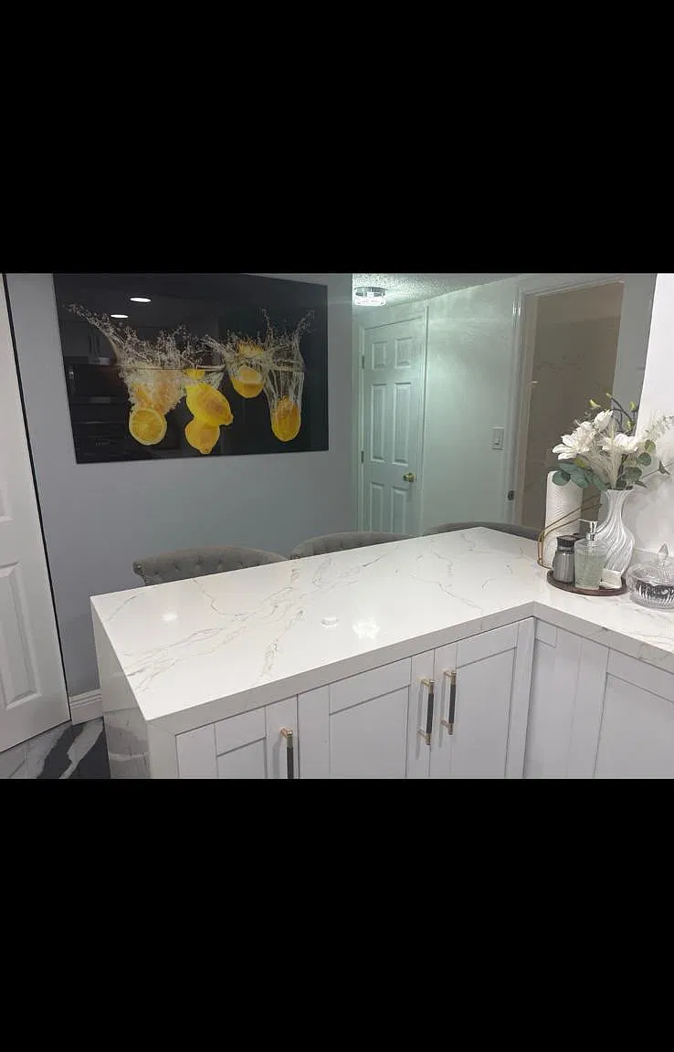 2 bed, 1.5 bath, 948 sqft, $2,300 — Photo 4