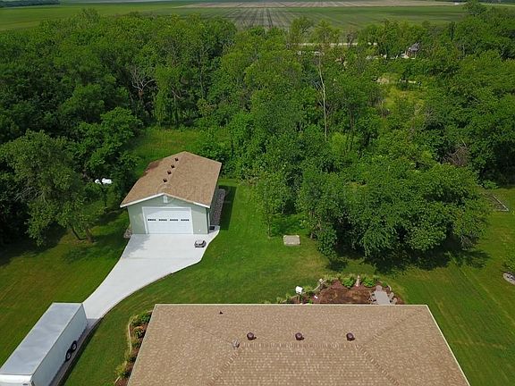 3rd image of 610 Sugar Dr