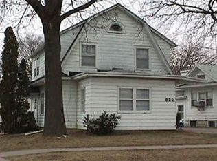 4 Valley Ave, Iowa City, IA 52246