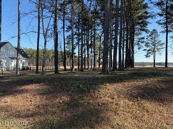 3rd image of Bishop Point Lot 69